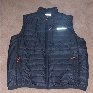 Vineyard vines vest NWOT